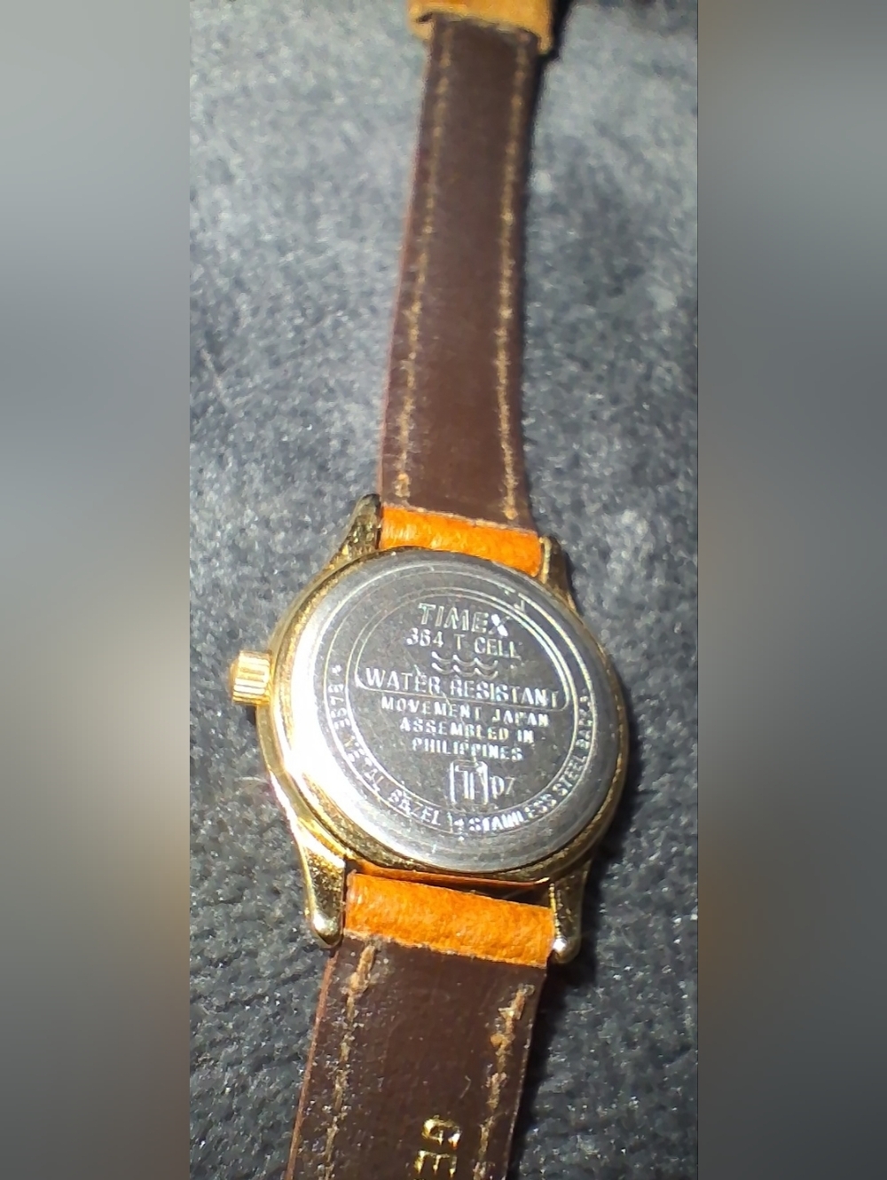 Vintage Never Worn Timex  Moonphase Watch with Leather Band - Picture 5 of 7